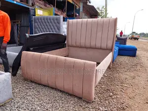 5/6 Bed Tufted Bed