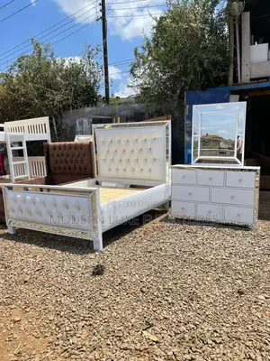 5/6 Bed Plus Dressing Mirror