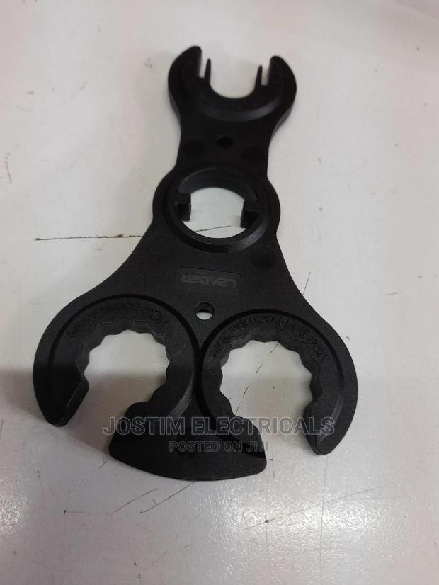 Mc4 Cap Spanners