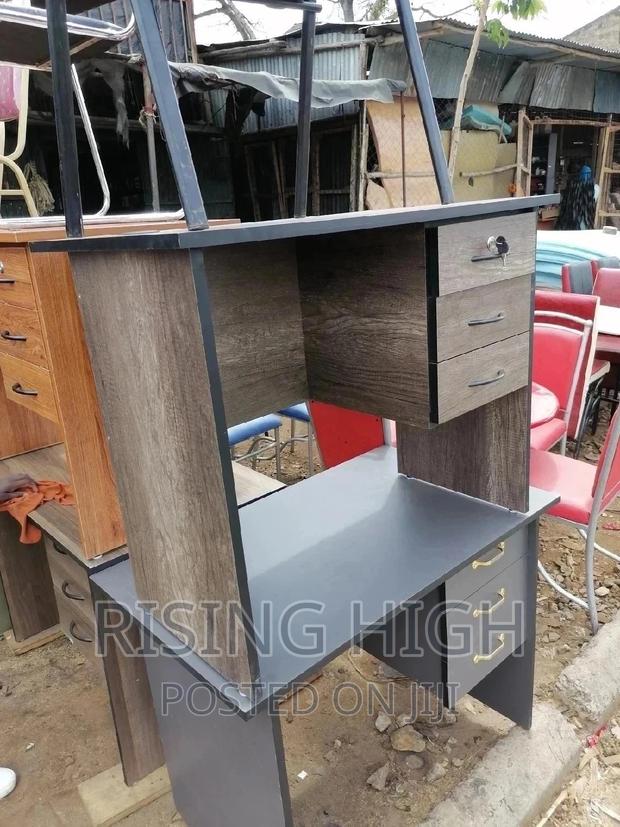 Finest Top Quality Office Desk