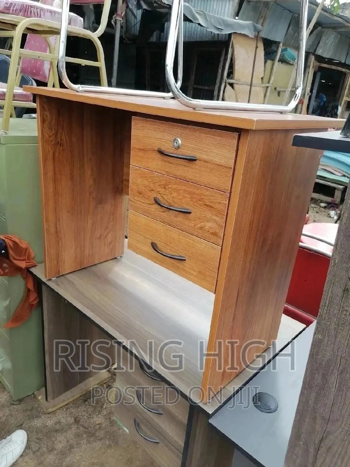 Top Greatness Office Desk