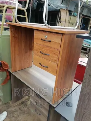 Top Greatness Office Desk