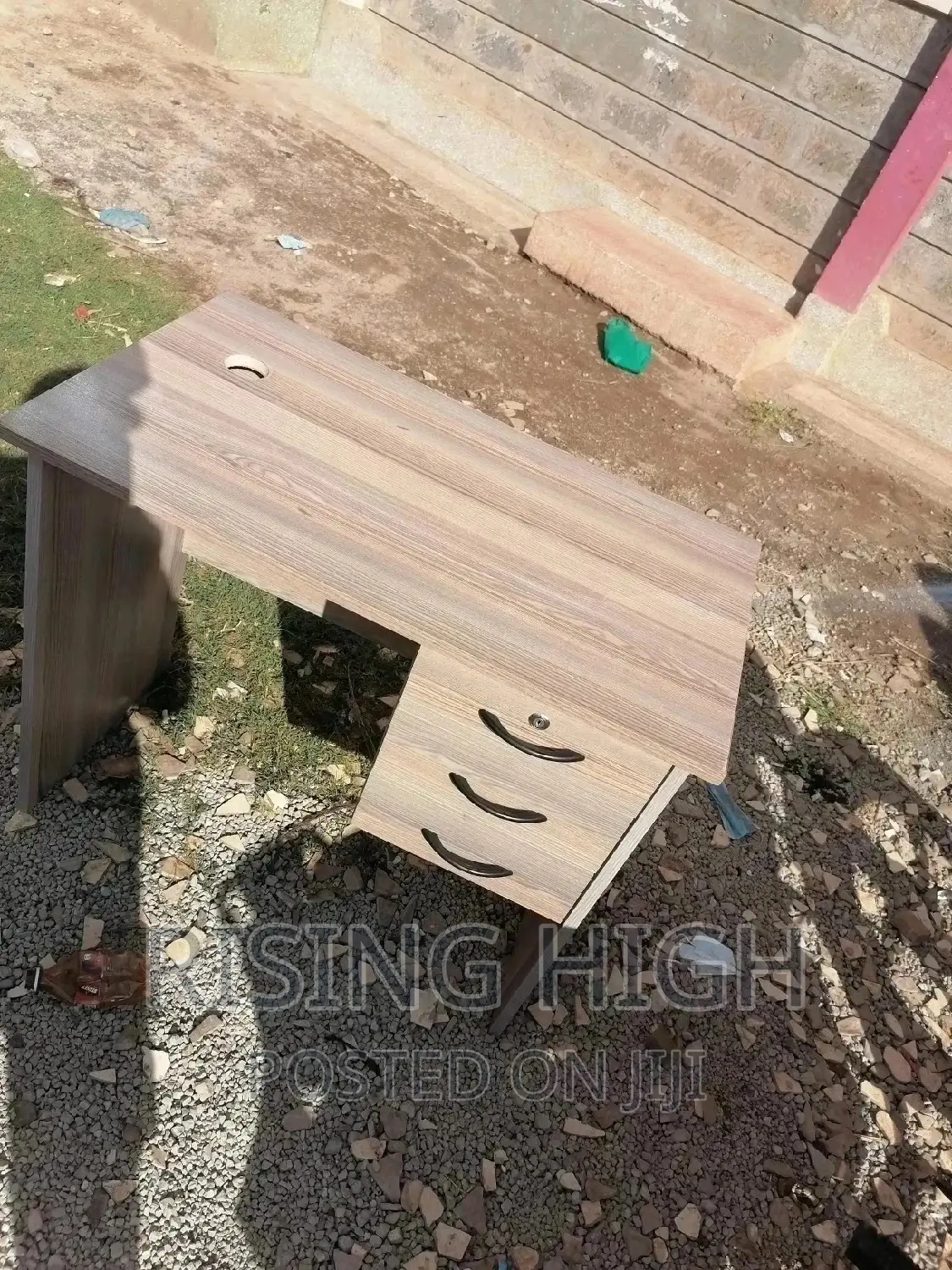 Prestigious Cool Office Desk