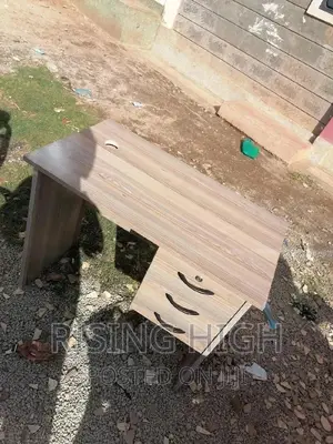 Best Prestige Quality Office Desk