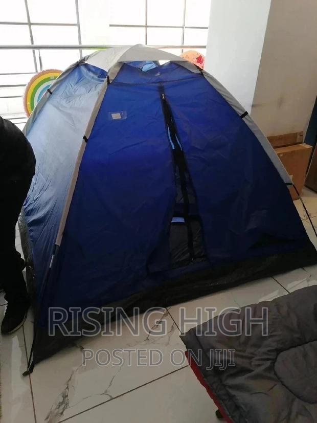 Good High Quality 4 Person Camping Tent - main view
