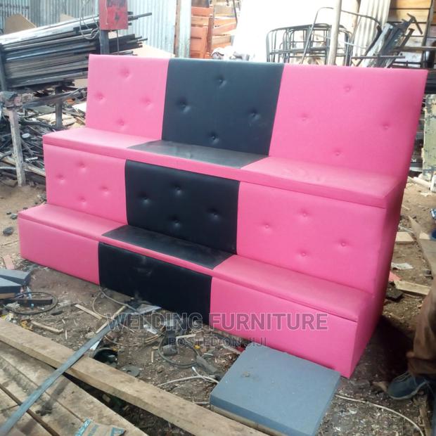 Cosmetic Seat