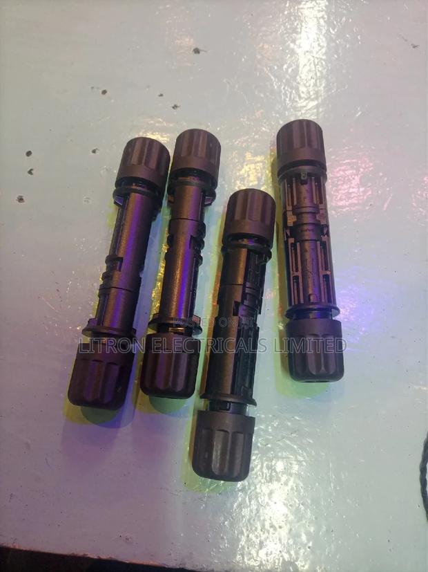 Mc -4 Connector - main view