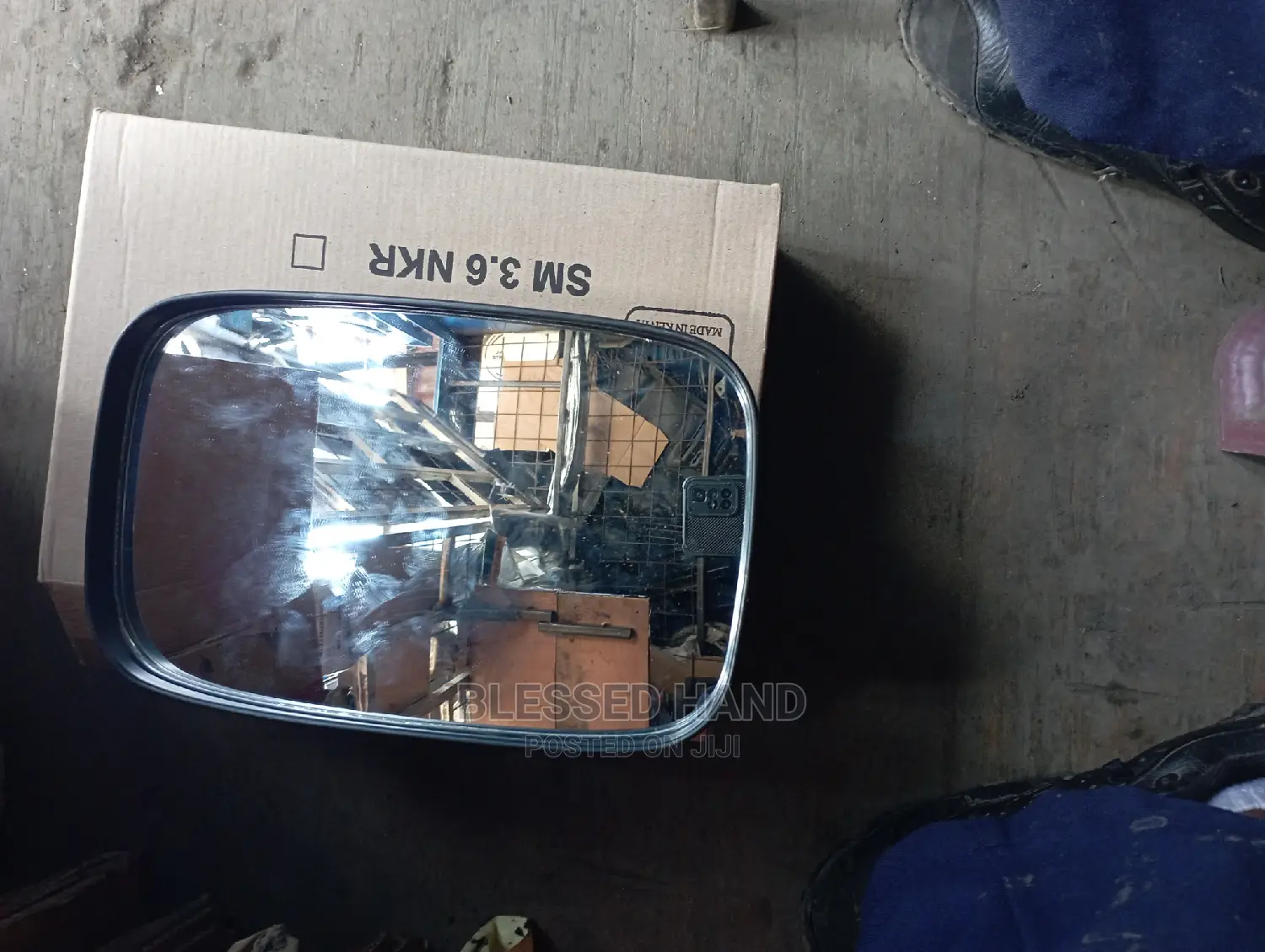 Side Mirror Isuzu NKR and NQR 4.3