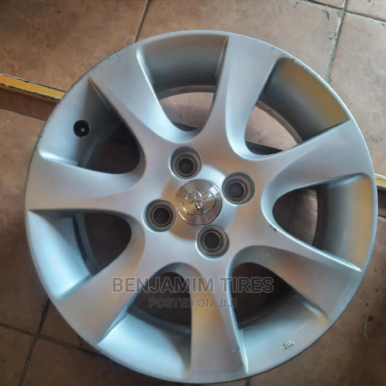 Original Rim Size 15 Inch for Toyota.