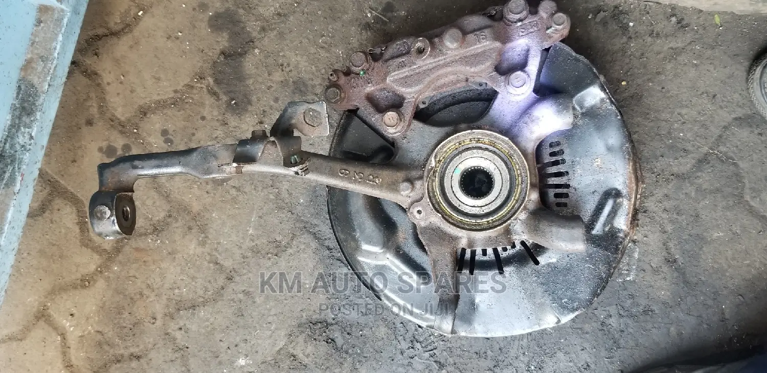 Toyota Hilux Vigo, South Africa, Front Hub.