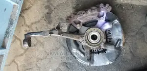 Toyota Hilux Vigo, South Africa, Front Hub.