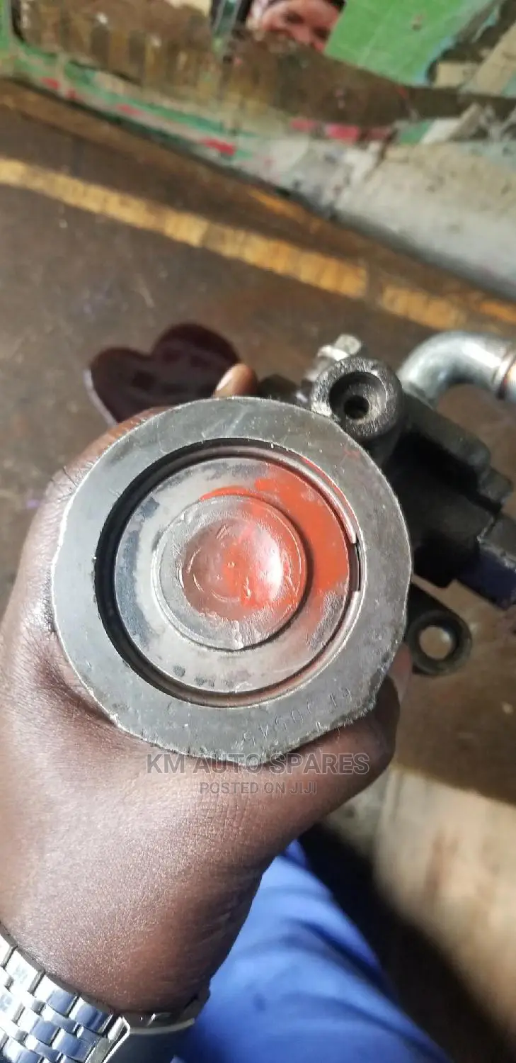 Toyota 1kz Power Steering Pump for Prado, Hilux, Hiace.
