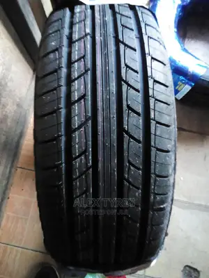 205/60r16 Petromax Tyres Made in China
