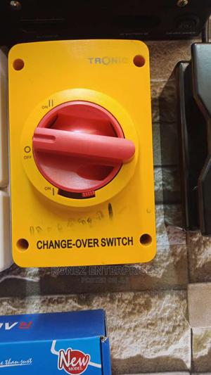 Change-Over Switch 32 Amps - thumbnail 2