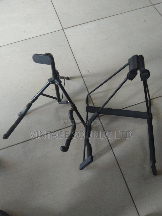 Portable Guitar Stand - main view