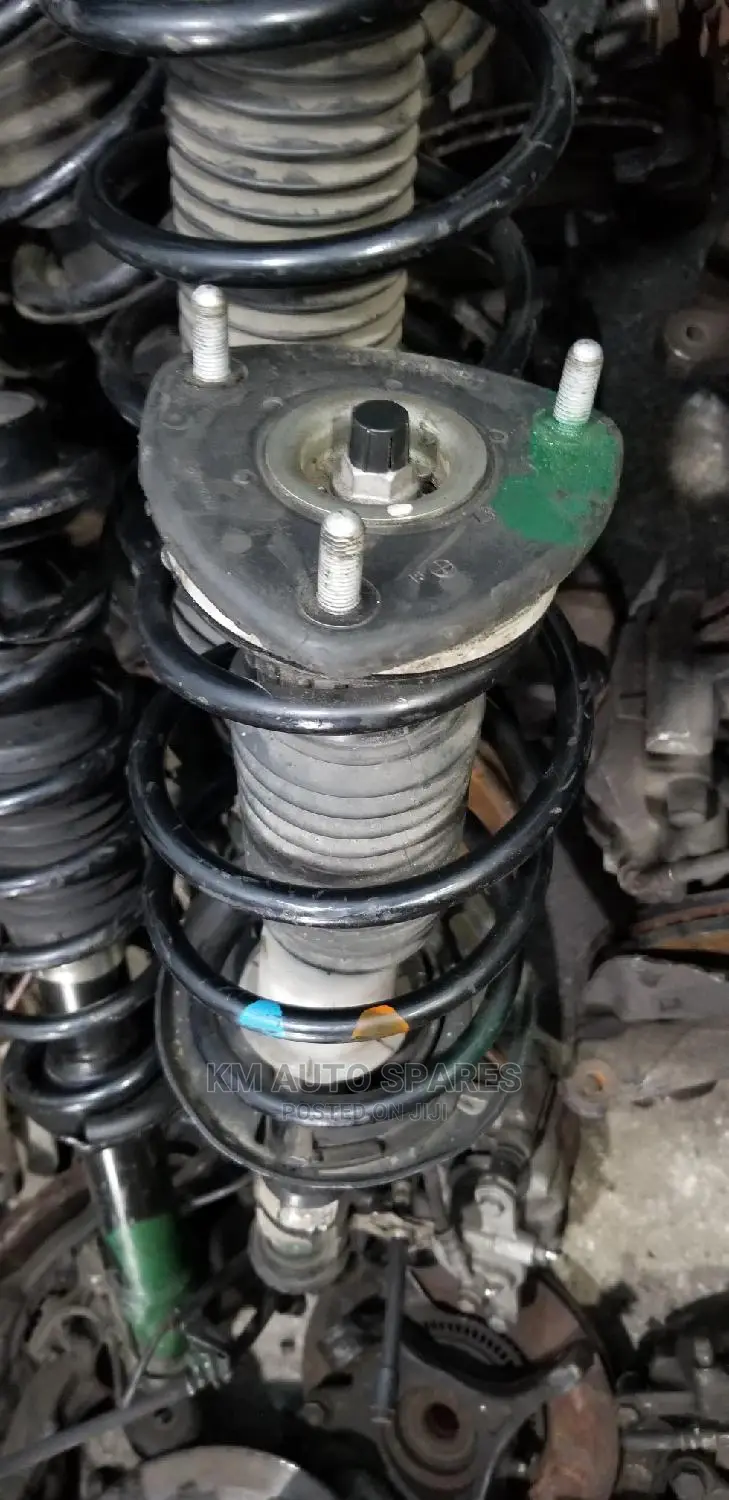 Mazda Axela Front Shock.