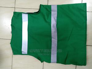 Heavy Green Reflective Vest - thumbnail 2
