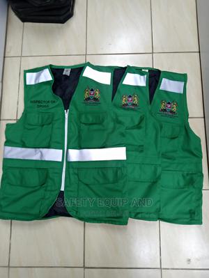 Vest With High Visibility Reflective Stripes - thumbnail 2