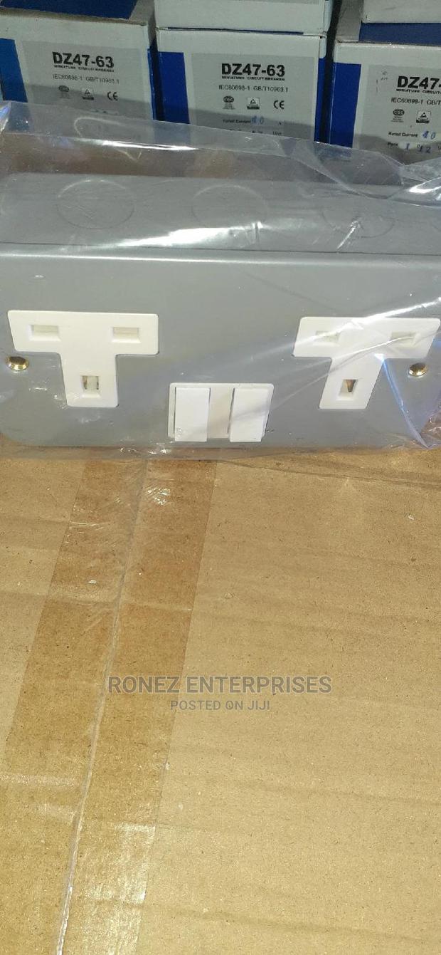 Metal Twin Socket - main view