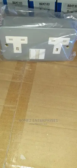 Metal Twin Socket