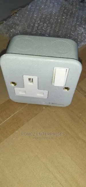 Metal Single Socket