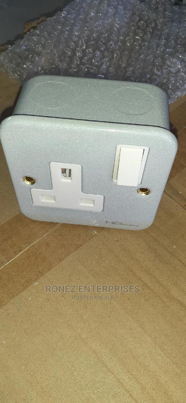 Metal Single Socket - thumbnail 2
