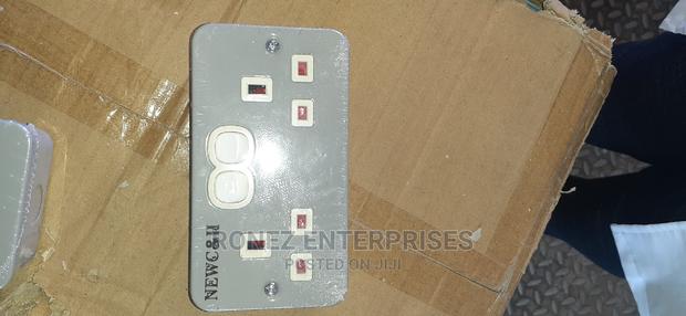 Metal Twin Socket - thumbnail 3