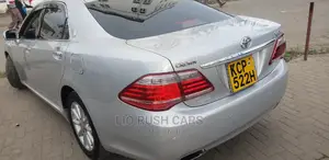 Toyota Crown 2011 Silver