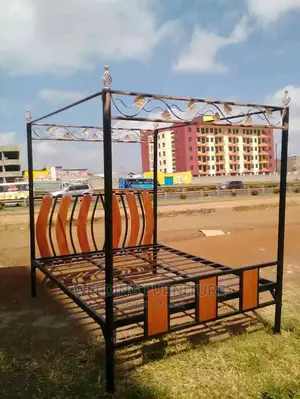 Bed Metallic