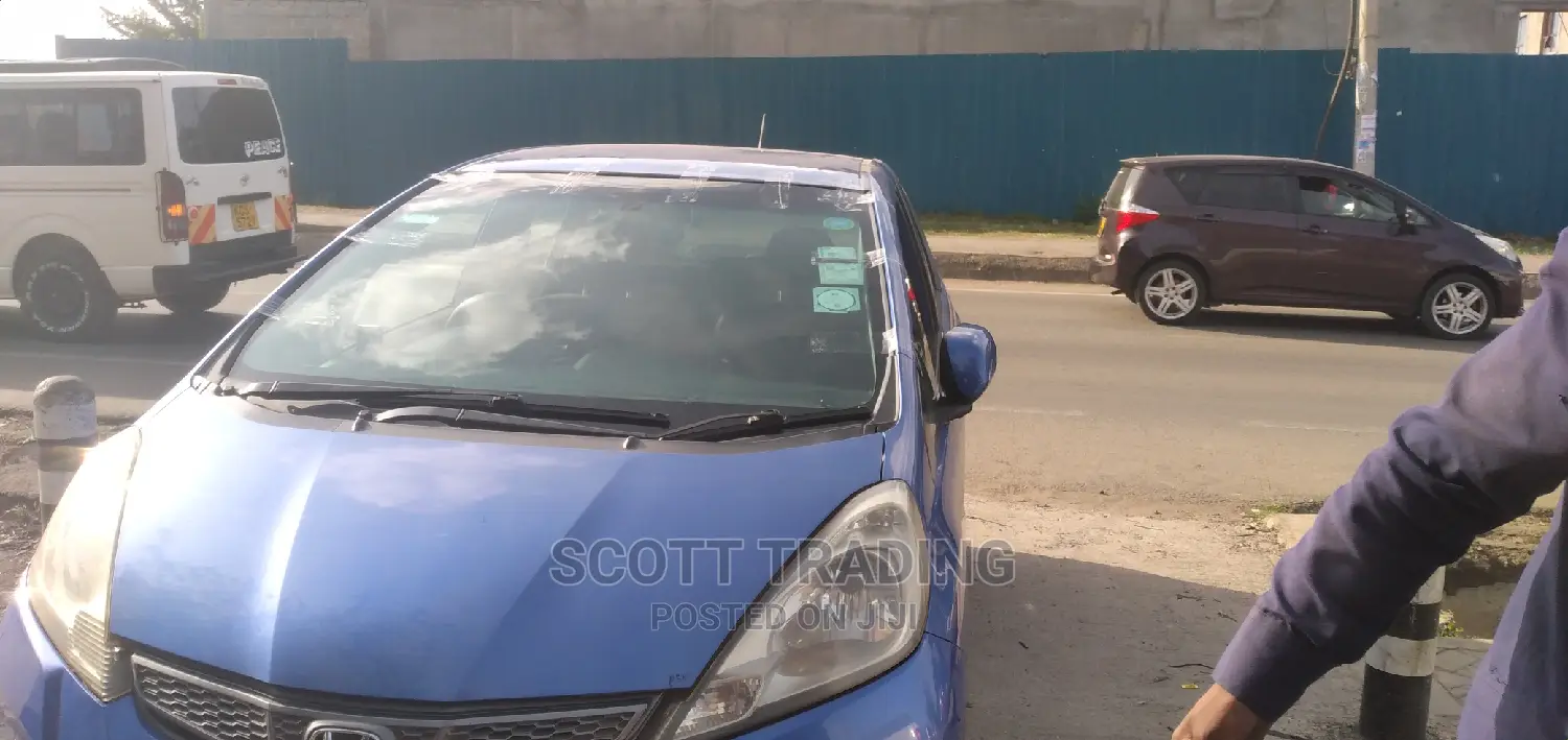 Honda Fit Front Windshield