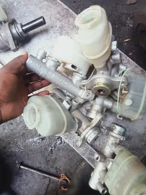 Brake Master Cylinder Nissan B14,B15,Sahara E.T.C