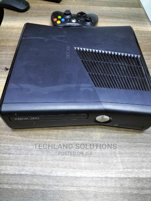 Xbox 360 Chipped - thumbnail 2