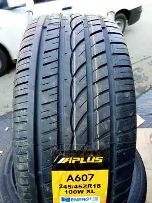 245/45r18 Aplus Tyres Made in China