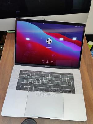 Laptop Apple MacBook 2019 16GB Intel Core I9 SSD 1T