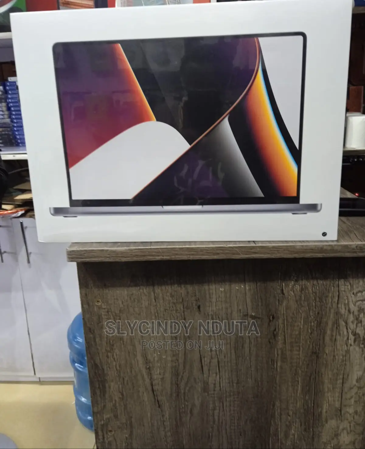 New Laptop Apple MacBook Pro 16GB Intel Core I7 512GB
