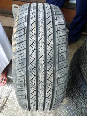 235/55r18 Maxtreck Tyres Made in China