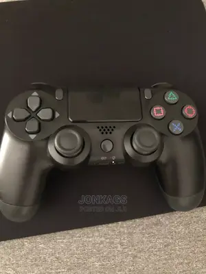 PS4 Game Controllers