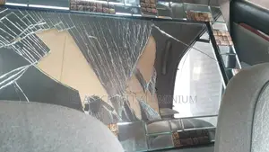 Glass Fittng