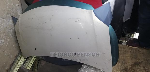 Toyota Ist 2006 Bonet - main view