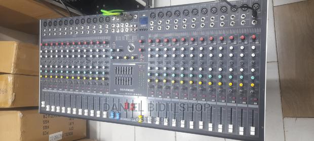 Mackie USB Bluetooth 24channel Mixer 6mx-2400