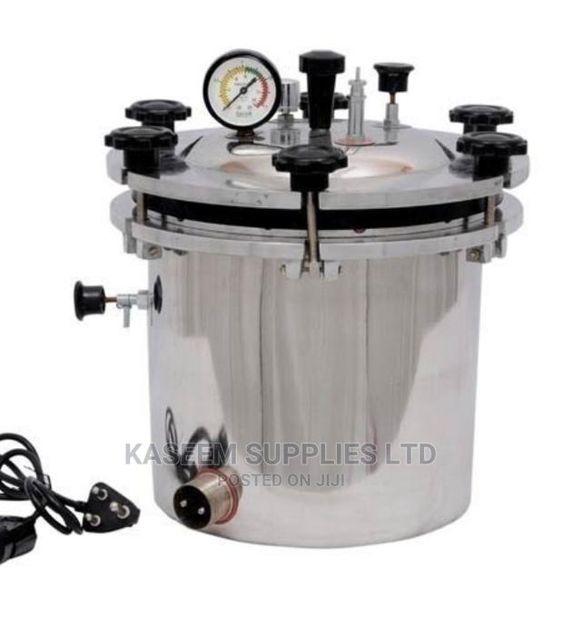 Autoclave Electrical 24L - main view