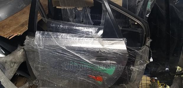 Toyota Auris 2012 Doors - main view