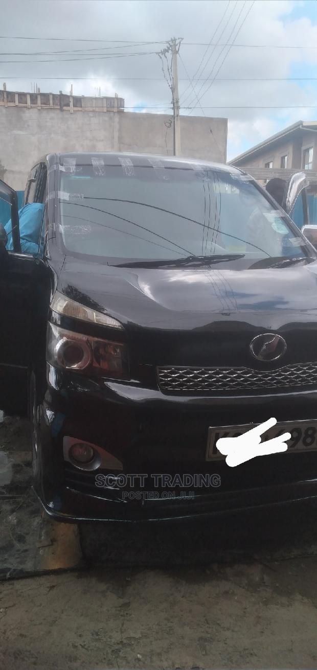 Toyota Noah Windscreen - thumbnail 3