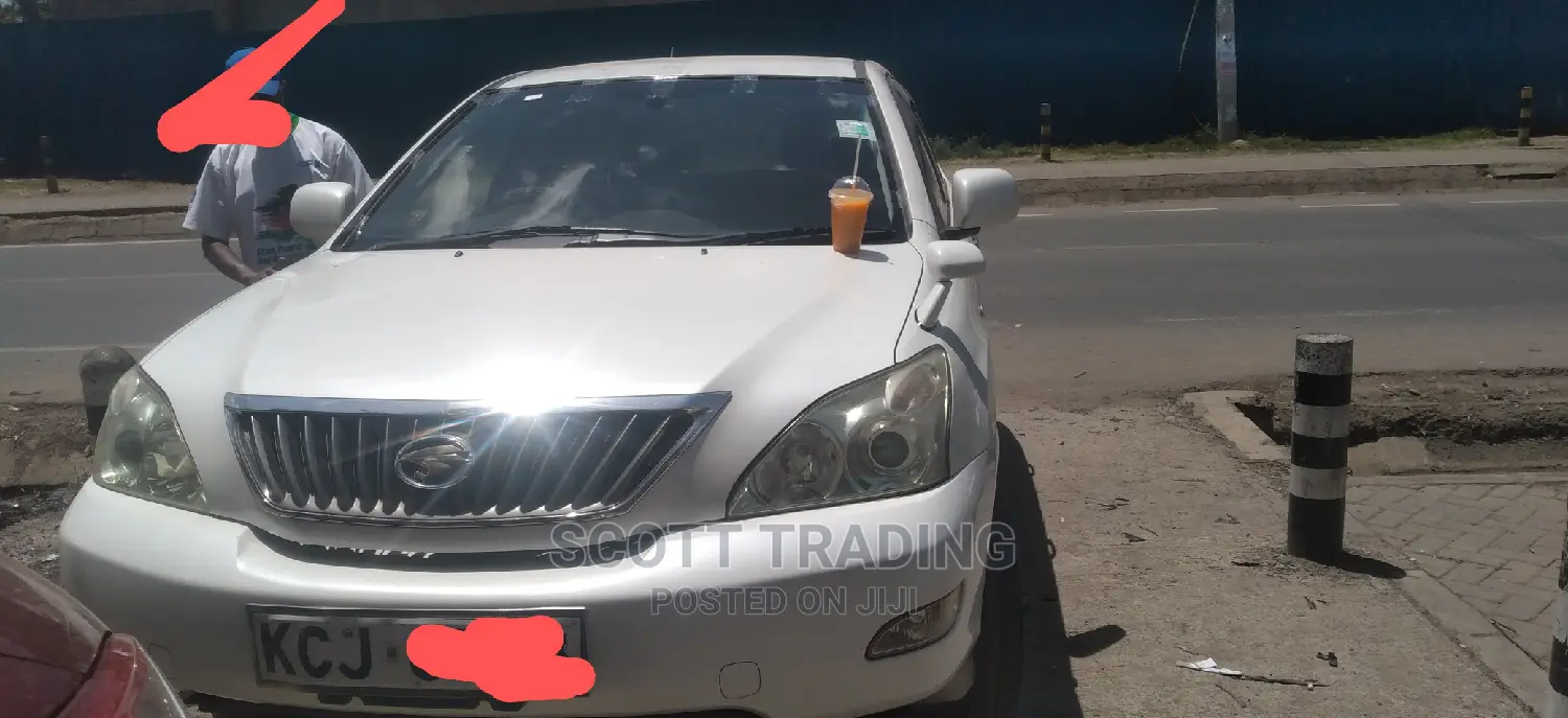 Harrier Rx330 FWS at 11500 Fitted