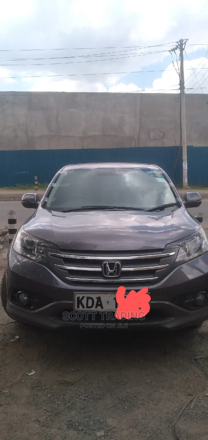 Honda Crv Rm5 Front Windscreen at 12500 Fitted