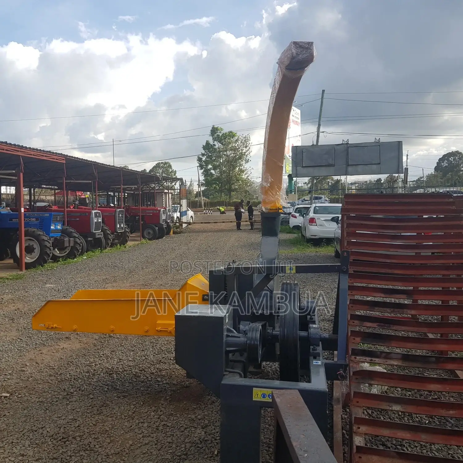 Chaff Cutter or Sillage