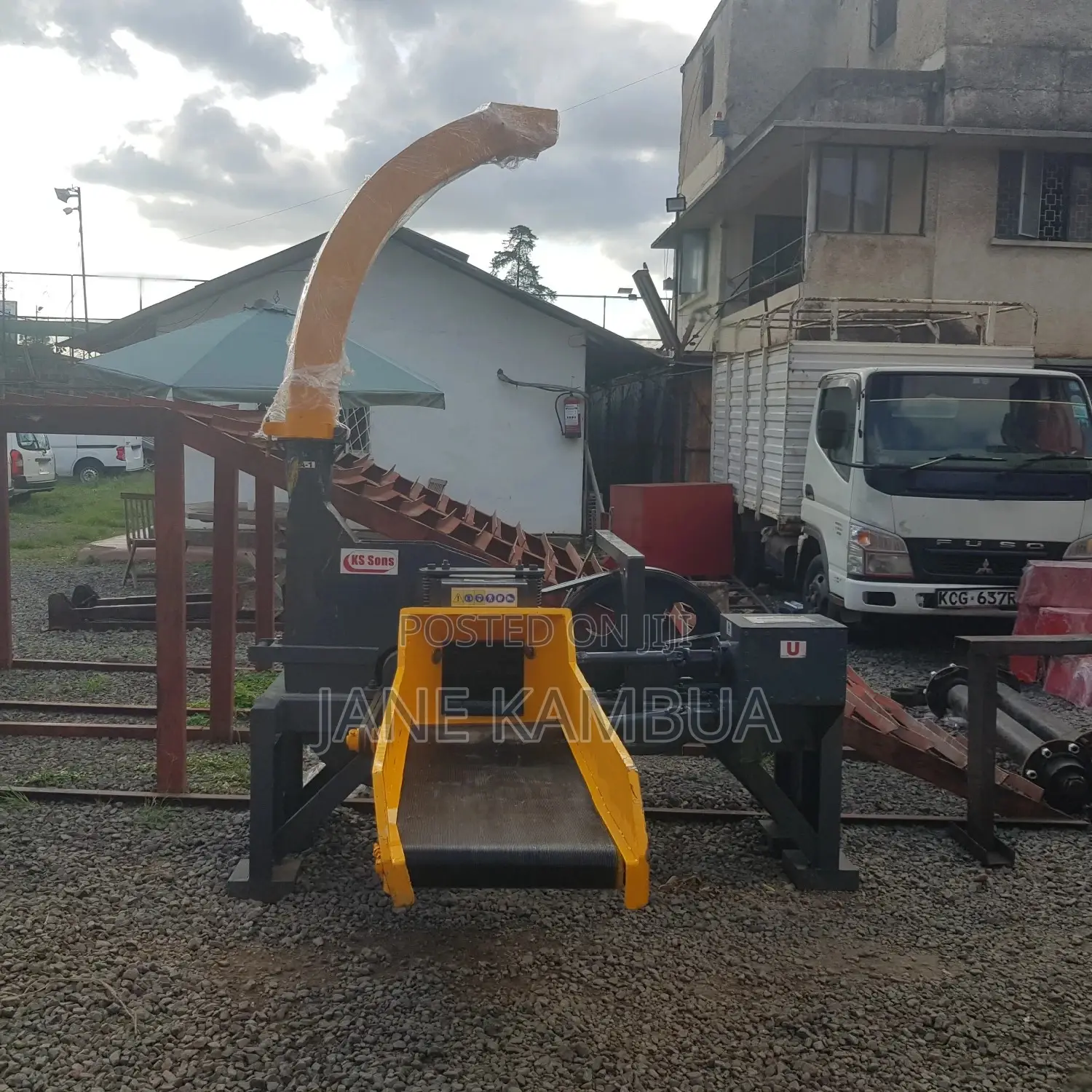 Chaff Cutter or Sillage