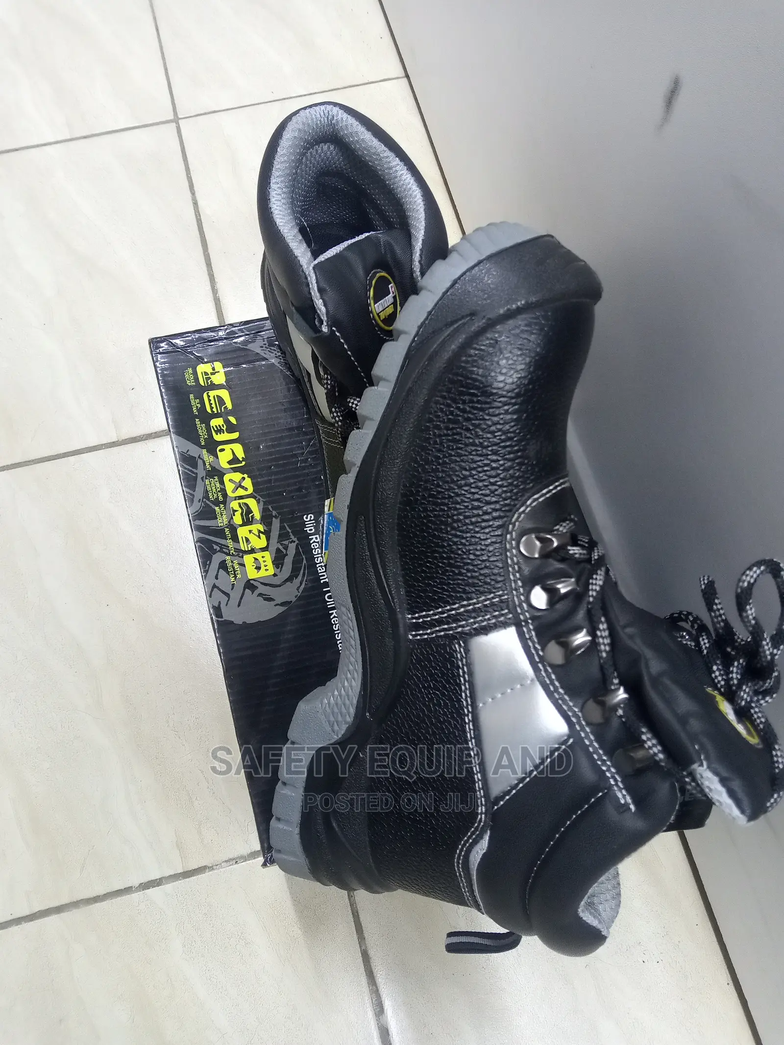 Safety Boots With Shock Absorber