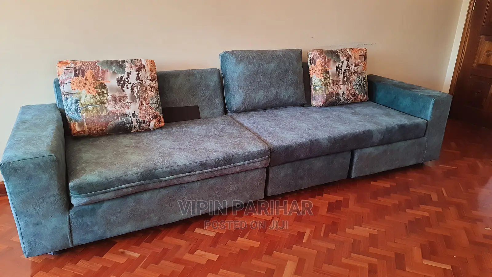 Amazing L Shape Sofa Convertible to 4 Seater