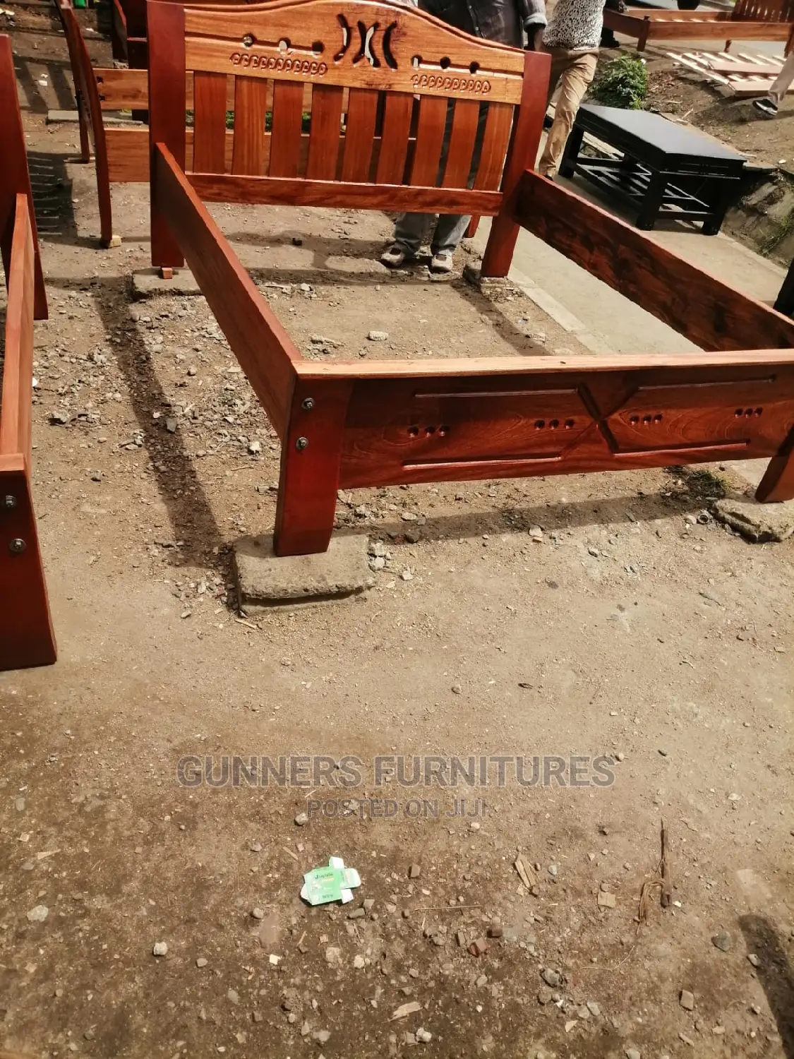 Mahogany Wood Bed 5*6